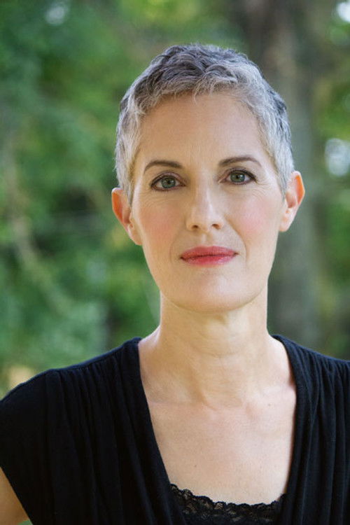 Sarah Dacey Charles as Muriel Caspar