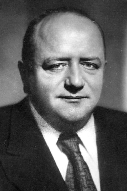 Aribert Wäscher as Halendar