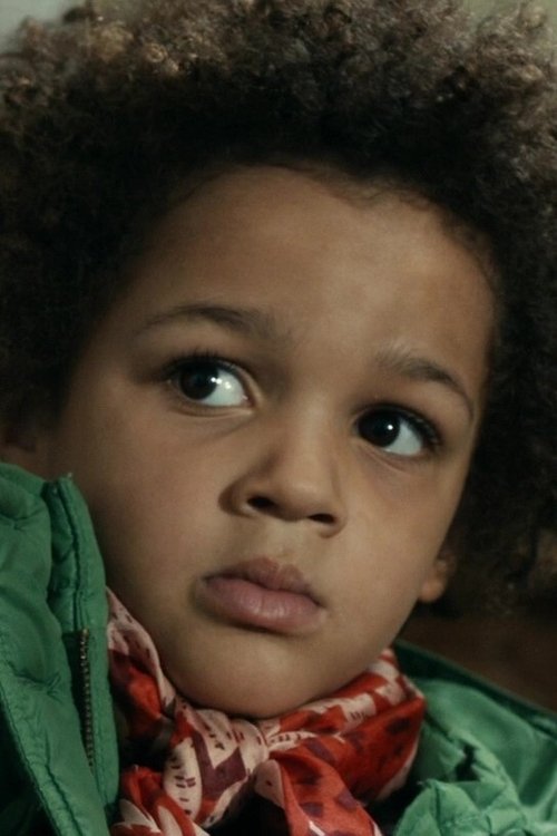 Mathis Touré as Lucas