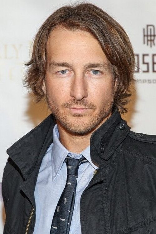 Stephen Sullivan as Dennis Wilson