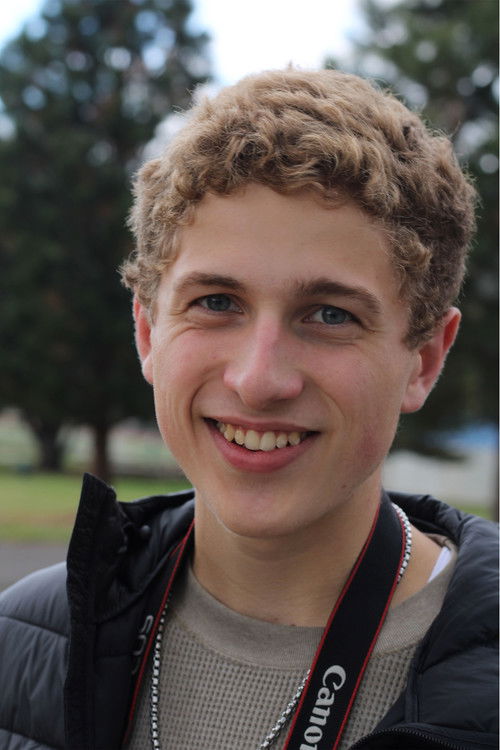 Jacoby Lundgren as Gustaf