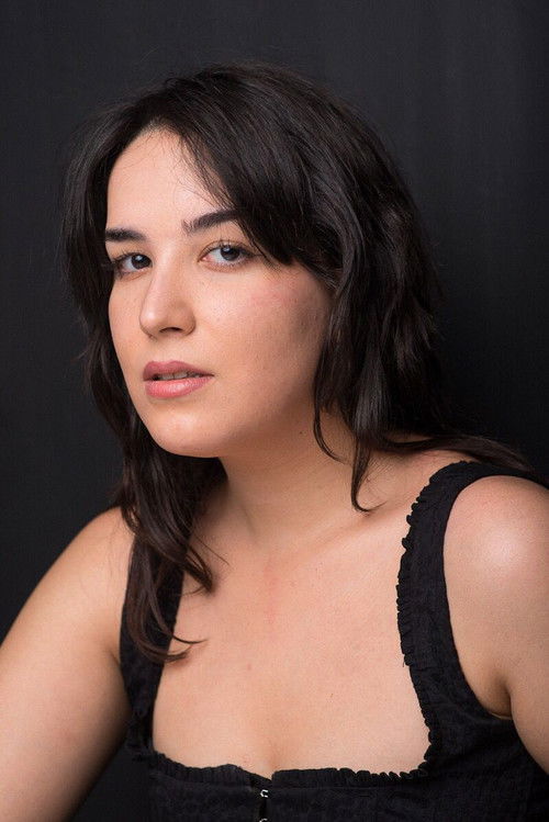 Irene Carrillo as Vendedora