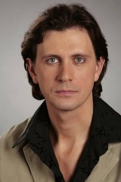 Aleksei Zavyalov as Andrey