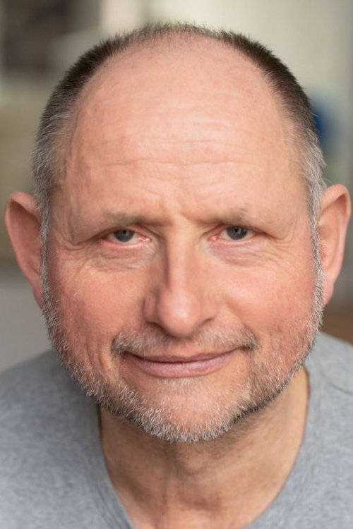 Achim Buch as Arzt im Krankenhaus