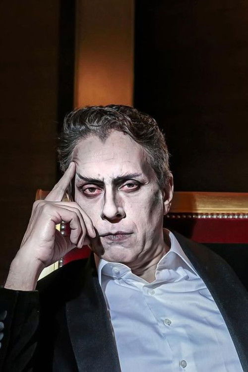 Juan Rodó as Claudio Frollo