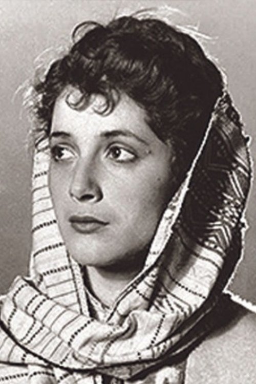Milena Dapcevic as Zehra, pašina ćerka