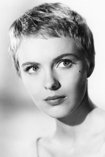 Jean Seberg as Patricia Leacock (segment "Le Grand escroc")
