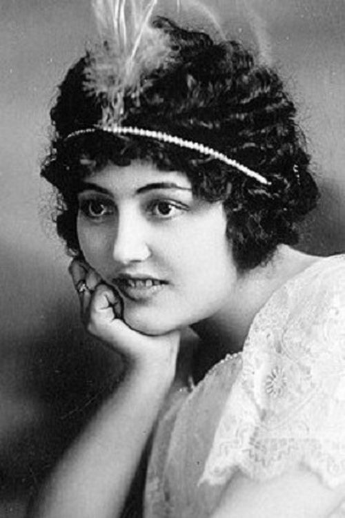 Rhea Haines as Rosanna