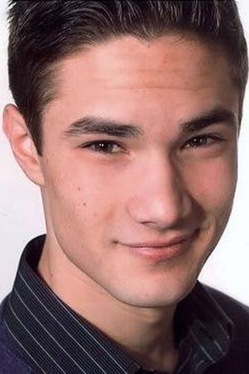 Tristan Decker as Bailey