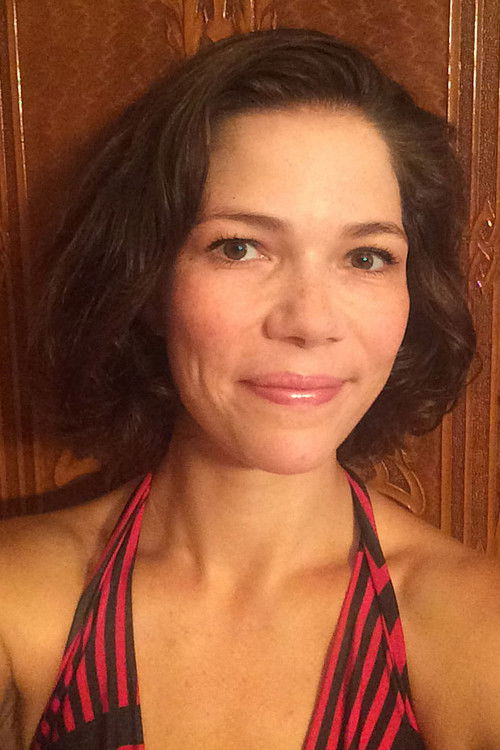 Mariflore Véronneau as Béatrice