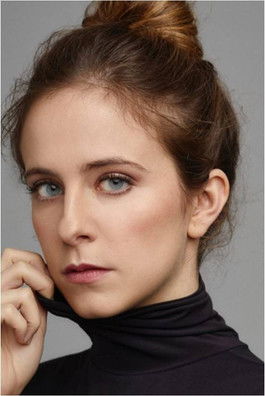 Lia Pastor as Soldado