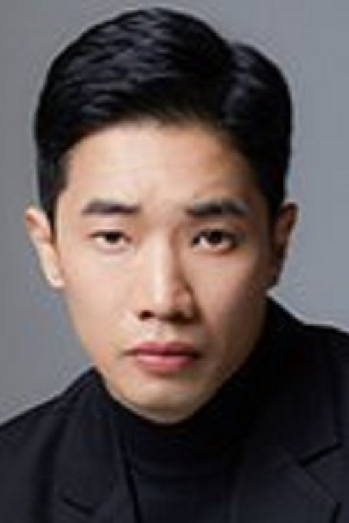 Park Do Eun as Man 1 / Voice of delivery guy