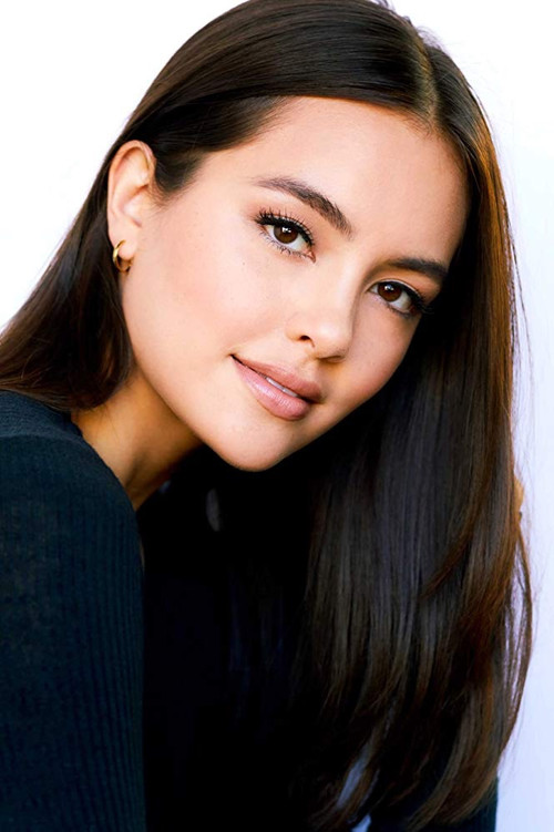 Melanie Rains as Agent Q