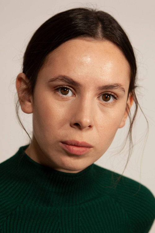 Taki Mumladze as Tina