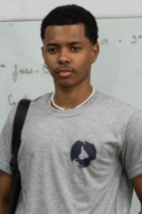 Gabriel Silva as Lucas