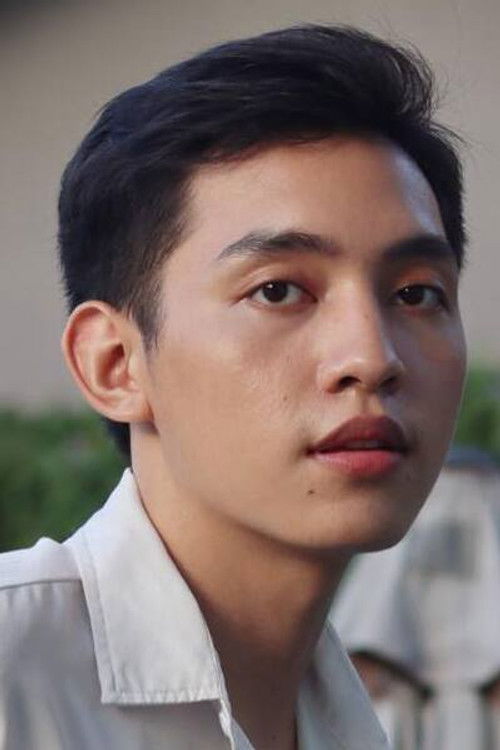 Miggy Ruallo as Macky Vargas