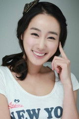 Kim Yoon-ji as Yeon-hee