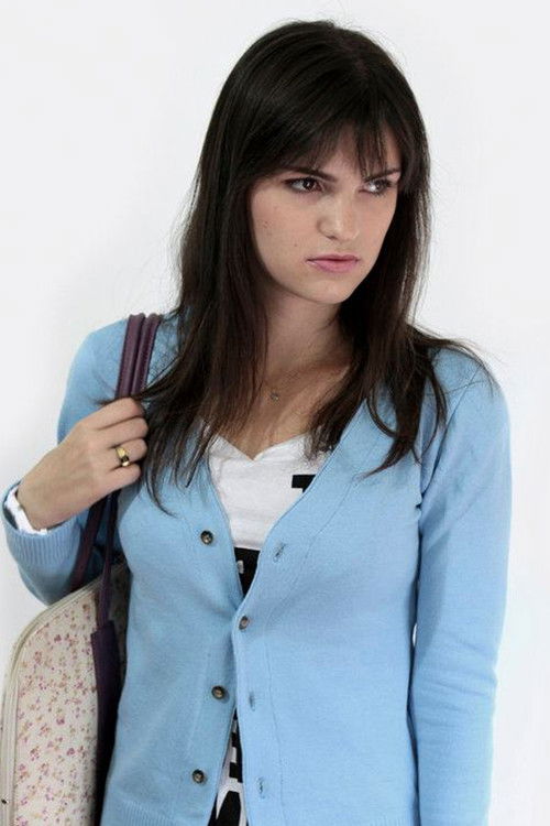 Angélica Caetano as Mariana