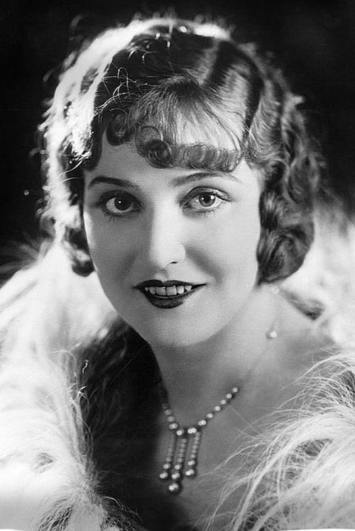 Agnes Ayres as Lady Diana Mayo