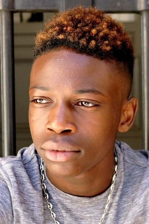 Azize Diabate Abdoulaye as Mitraillette