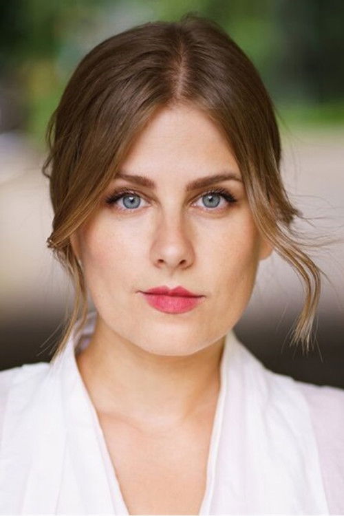 Monika Obmalko as Frederike