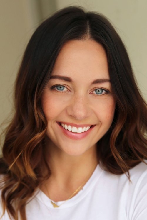 Shannon Mary Dixon as Lucy