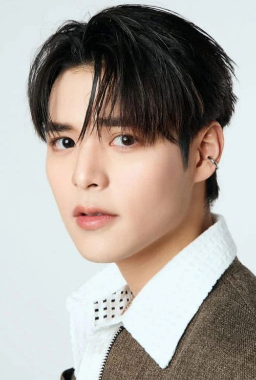 Poon Mitpakdee as Thanon