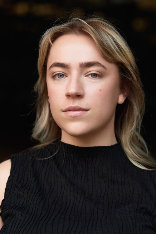 Mia Barrett as Harper Gleason