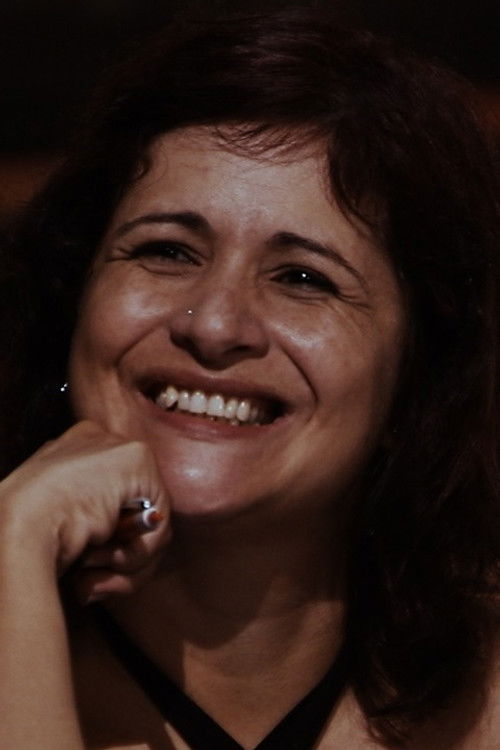 Paula Pretta as Claudete