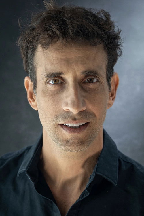 Santiago Vicchi as Quintana