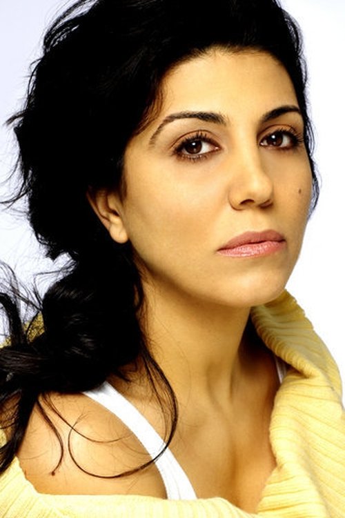 Yaffit Hallely as Woman