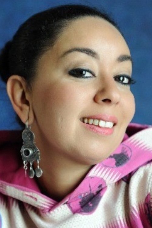 Amal El Atrache as Amina