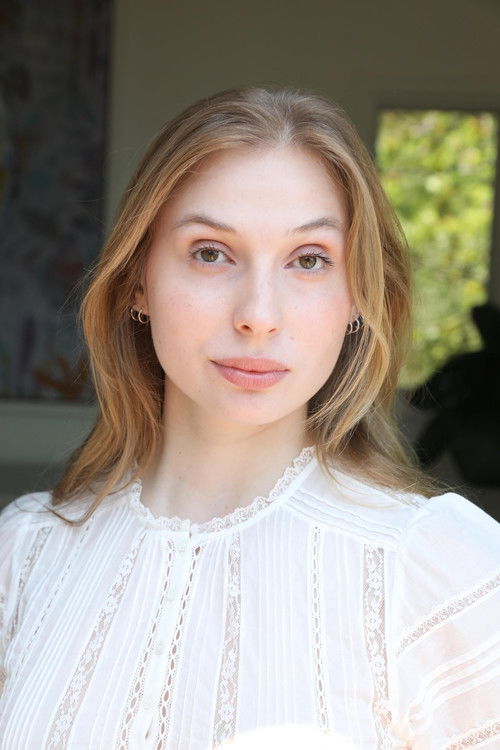 Imogen Sands as Subway Commuter