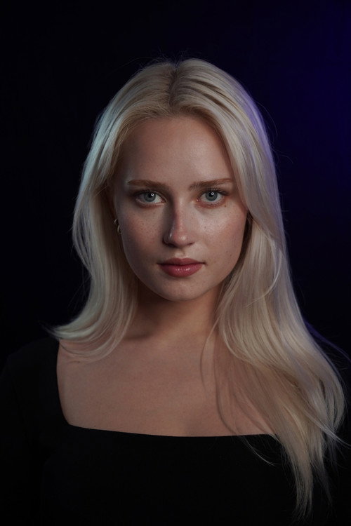 Elsa Kortelainen as Seitsemän