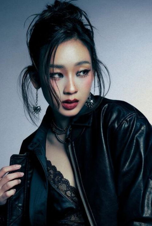 Nattaya Buttura as Self