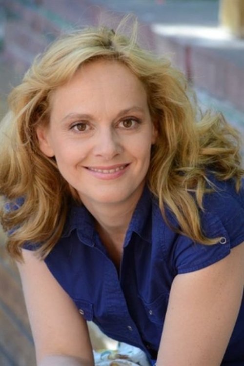 Paraskeva Djukelova as Kera