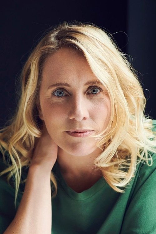 Andréa Bescond as Eva