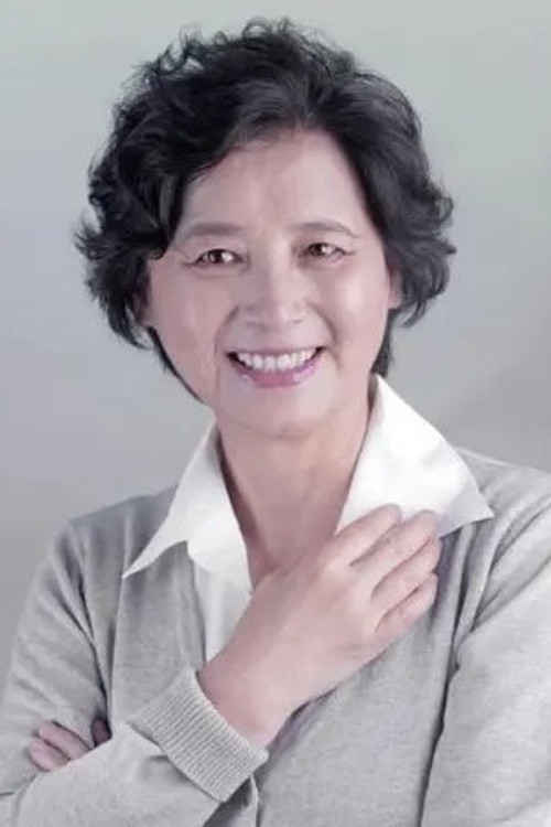 Liu Huiyi as Grandma Sang Ji