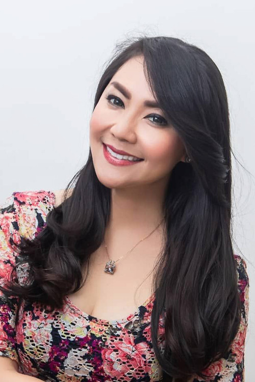 Thessa Kaunang as Lecturer