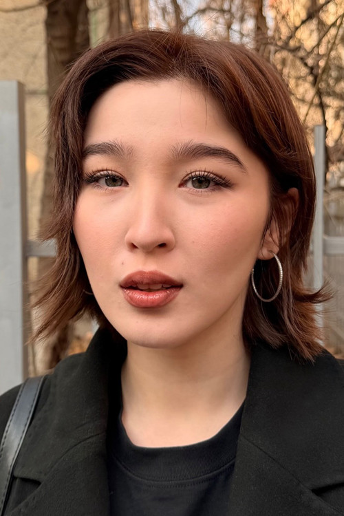 Dilnaz Kurmangali as 