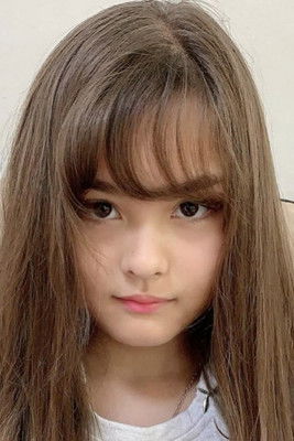 Sasha Kristensen as Young Jane