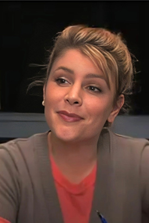 Shayne Kohout as Lisa Andrews