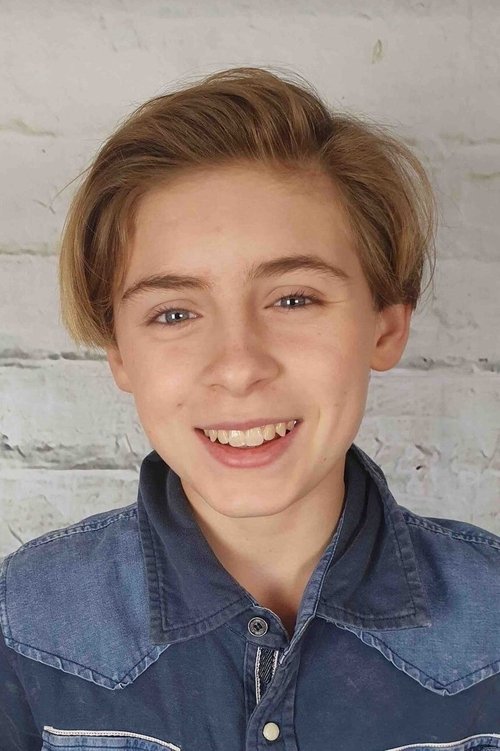 Leander Pütz as Johnny