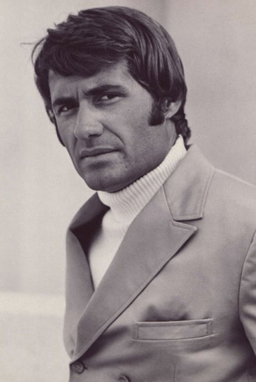 Budd Albright as Family Friend