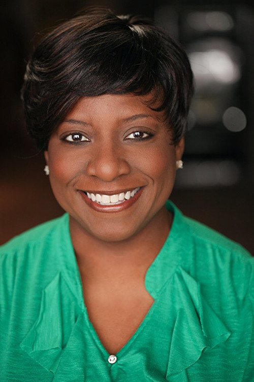 Deanna Reed-Foster as Dorothy Holmes