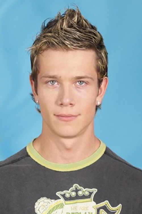 Benjamin Bloom as Mike