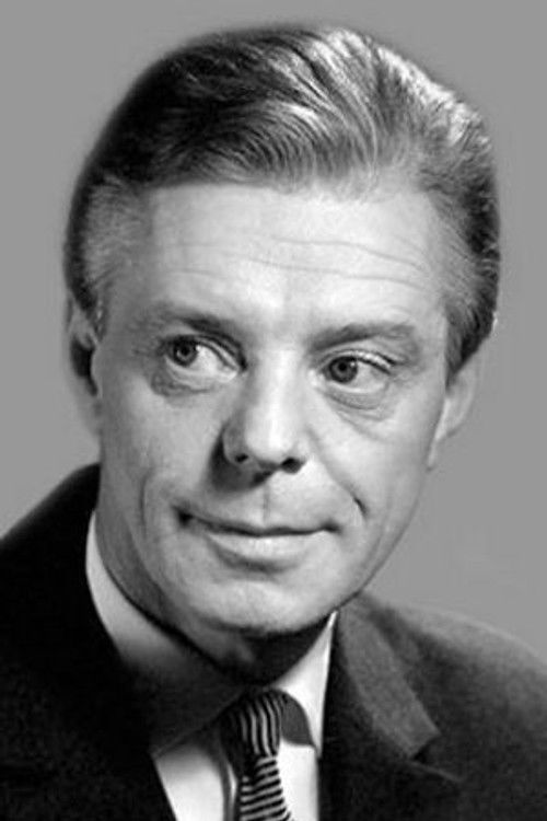 Gleb Strizhenov as second officer