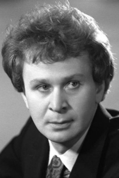 Yuri Rodionov as Беляев