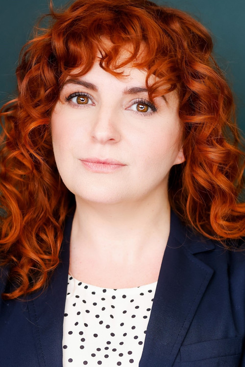 Susan-Kate Heaney as Linda