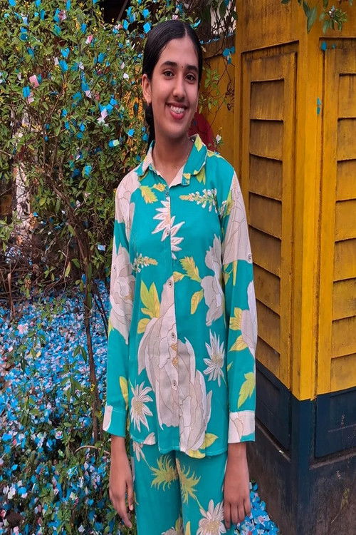 Rithu Nilaa as Nallu